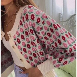 Floral Patterned Cardigan Sweater - Pink and Red